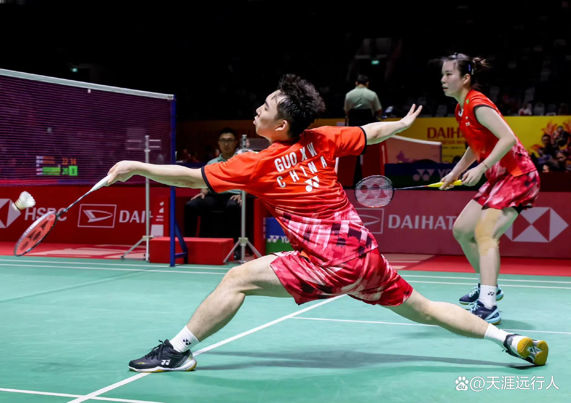 雷速篮球直播-印尼羽毛球队鏖战马来西亚羽毛球队，林丹送出助攻