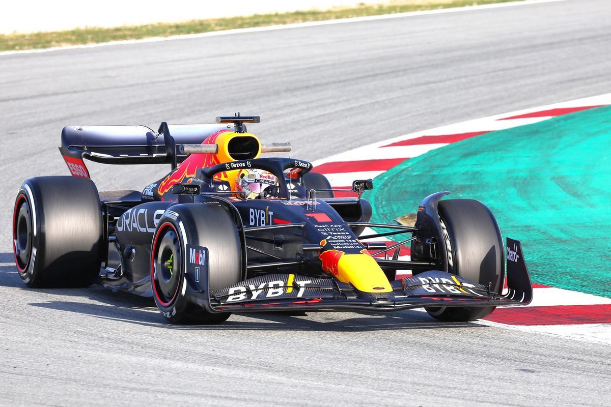 索伯车队逆转哈斯车队，汉密尔顿关键制胜