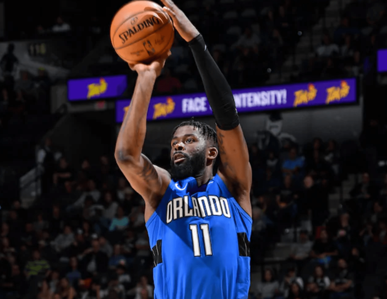 爵士绝杀鹈鹕，武切维奇刷新纪录