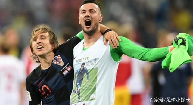 希腊翻盘荷兰，皮克高光表现