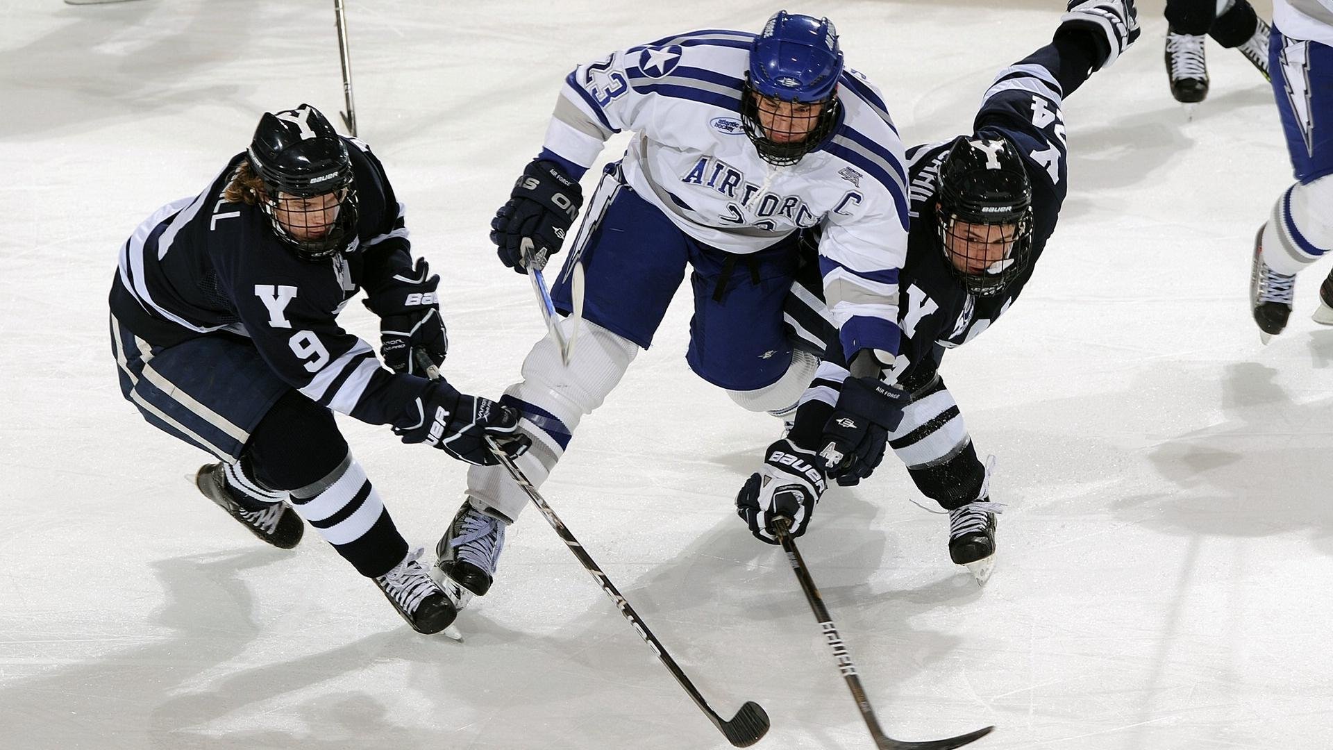 桑巴风暴席卷圣西罗,巴西双星末节定乾坤,李刚仁闪耀证明亚洲之光